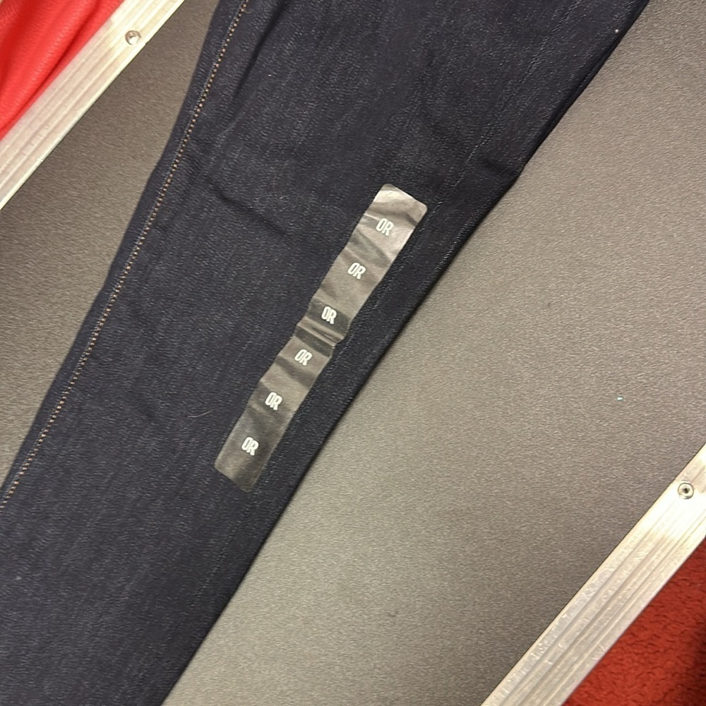 488.  NWT express skinny mid rise dark blue size 0 regular - Picture 4 of 8